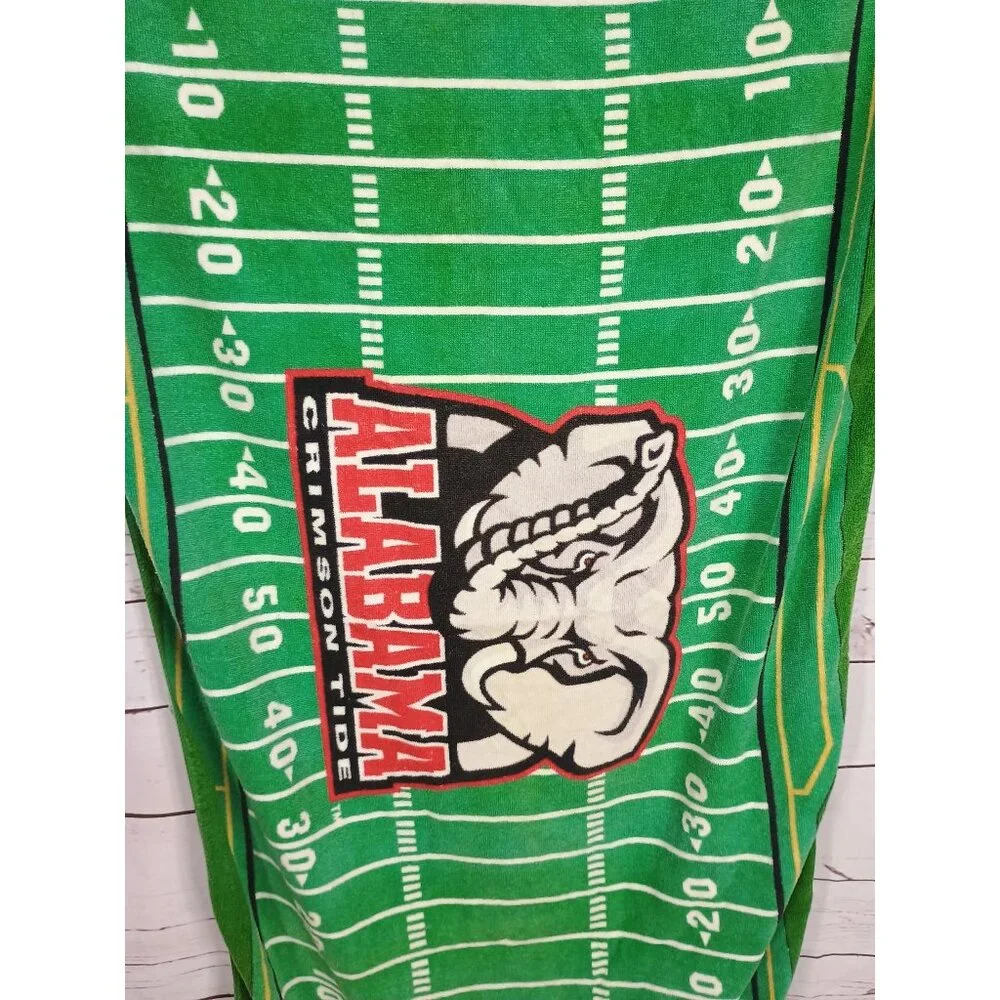 Alabama Crimson Tide Elephant Football Field Green‎ Beach Towel